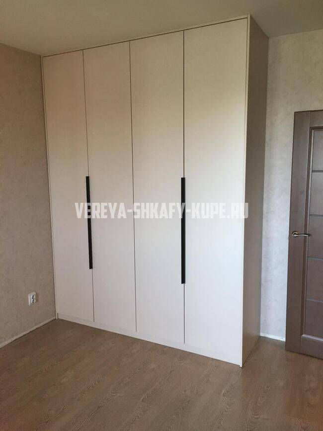 Распашные шкафы Верея